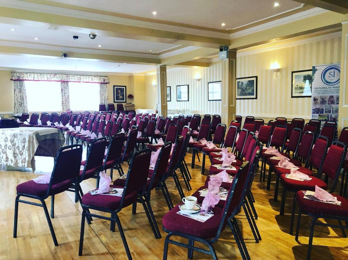 Tully'S Hotel Castlerea Kültér fotó